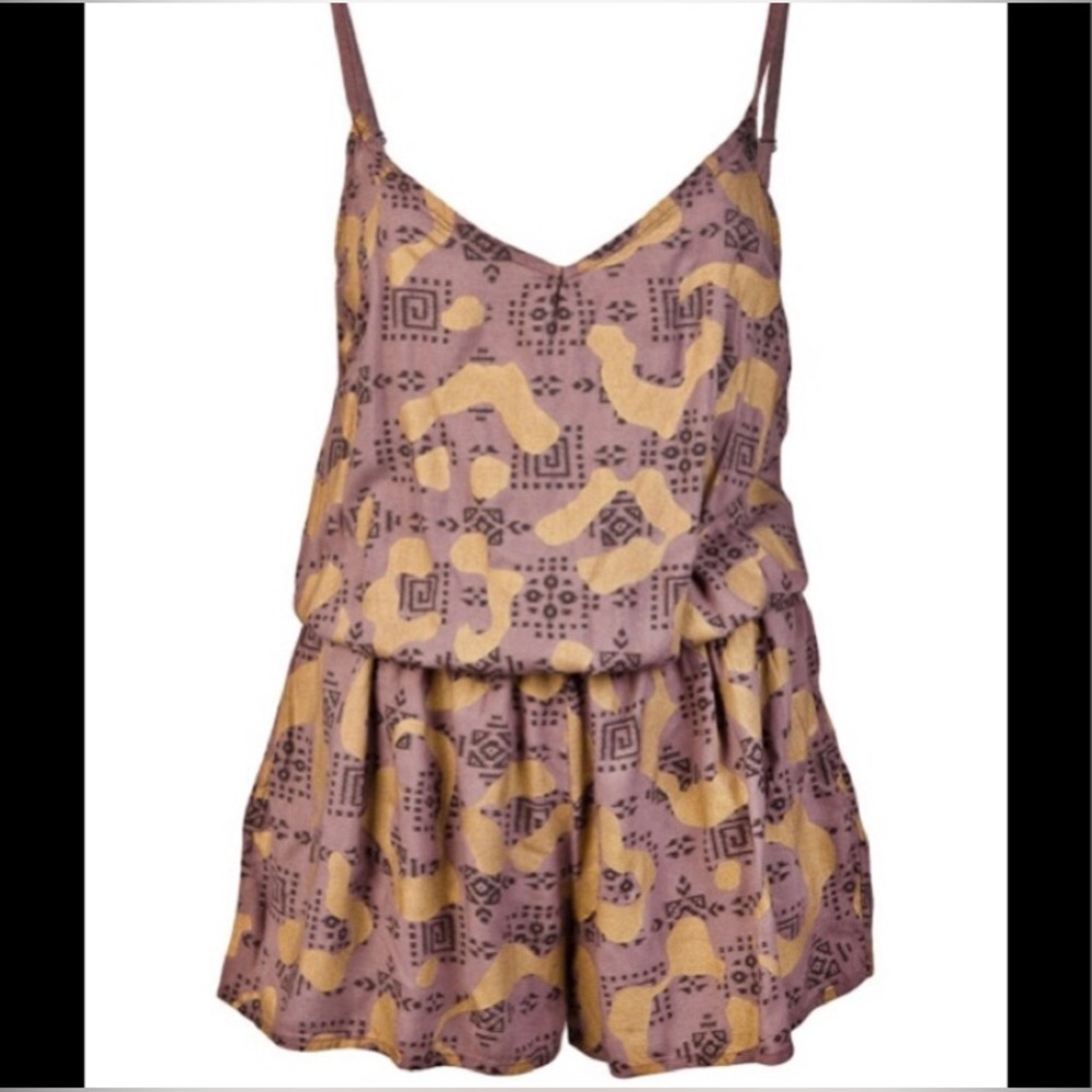 OBEY Romper Women’s Size SMALL Jumpsuit Jumper Streetwear Tribal Gold Romper NEW